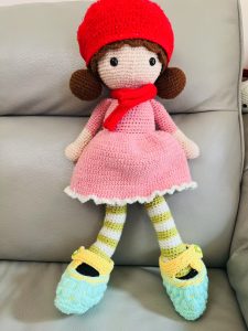 handmade crocheted yarn doll tutorial